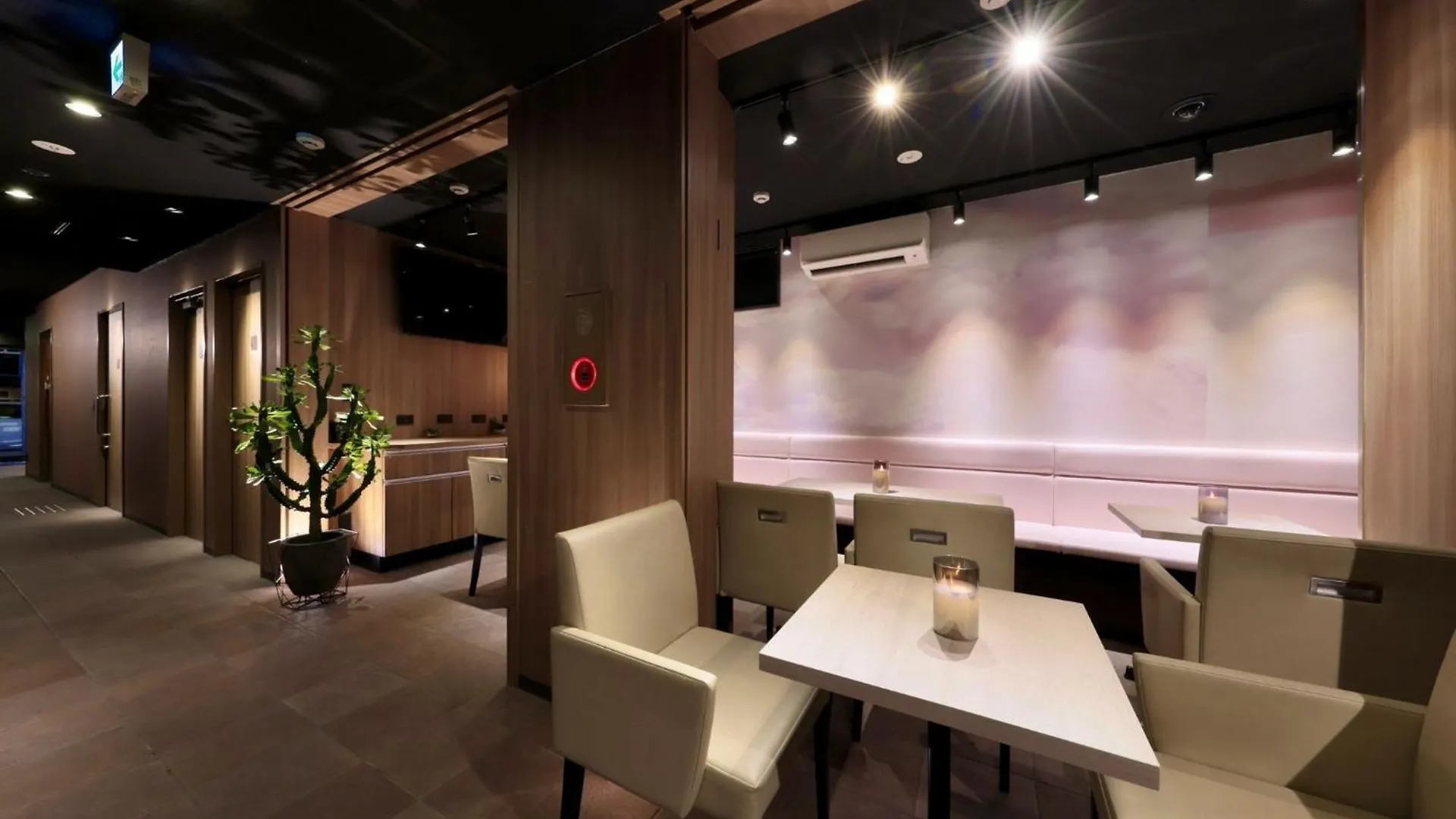 Nihonbashi Crystal Hotel - Vacation Stay 98880V Osaka Giappone